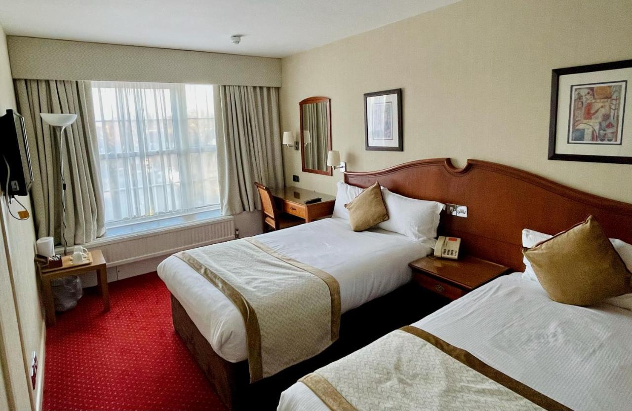 Best Western Homestead Court Hotel Welwyn Garden City Exterior foto