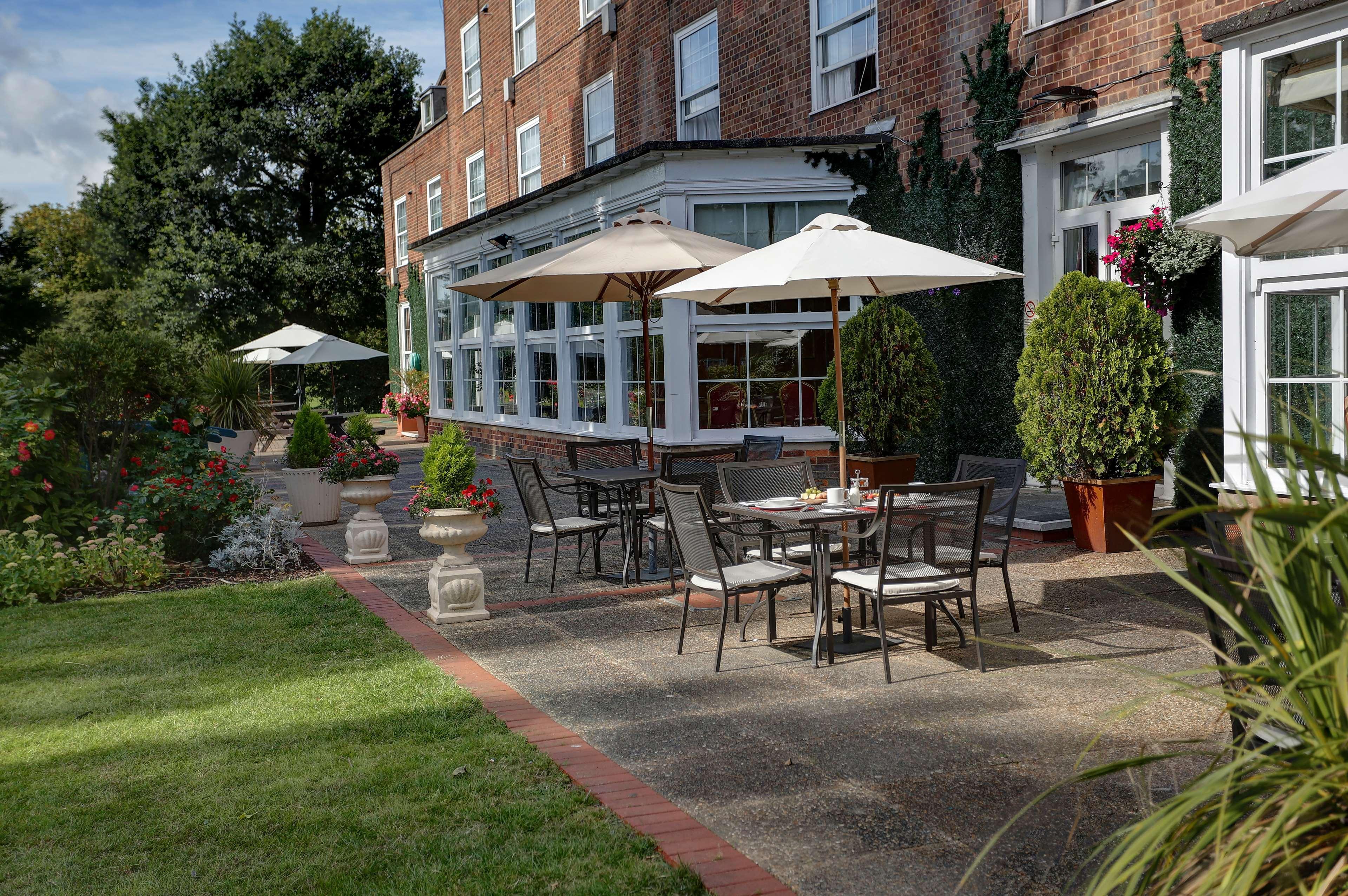 Best Western Homestead Court Hotel Welwyn Garden City Exterior foto