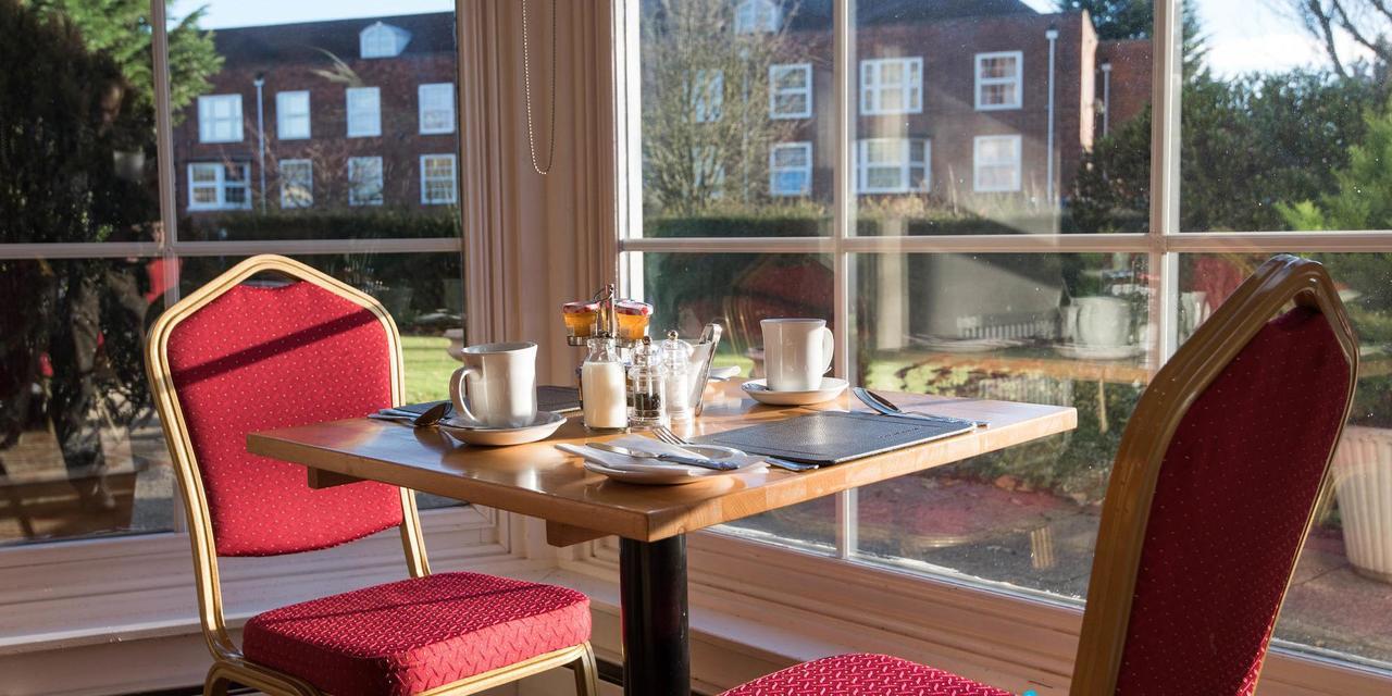 Best Western Homestead Court Hotel Welwyn Garden City Exterior foto